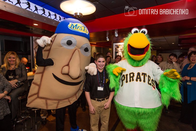 Dustin's Bar Mitzvah | PNC Park | Dmitriy Babichenko - Pittsburgh Bar and Bat Mitzvah Photographer