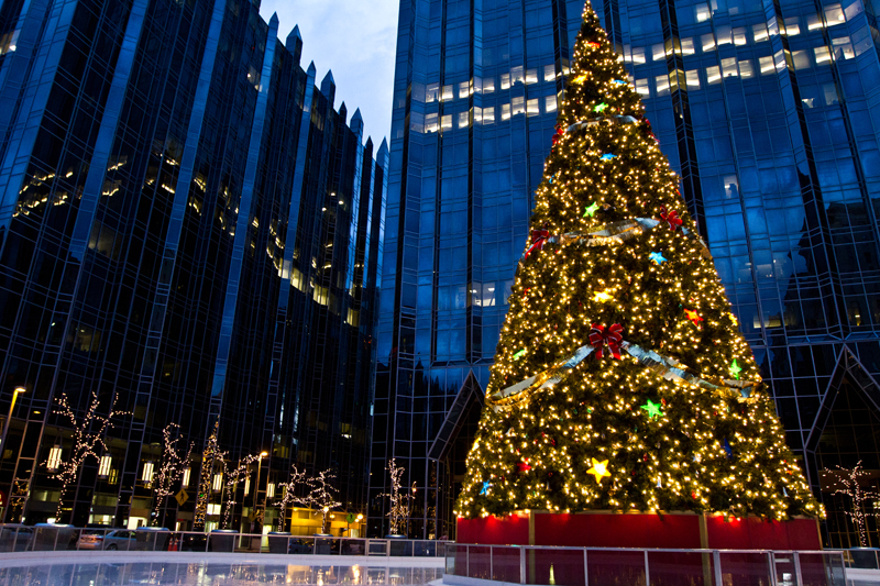 Dmitriy Babichenko Photography | Downtown Pittsburgh, Market Square