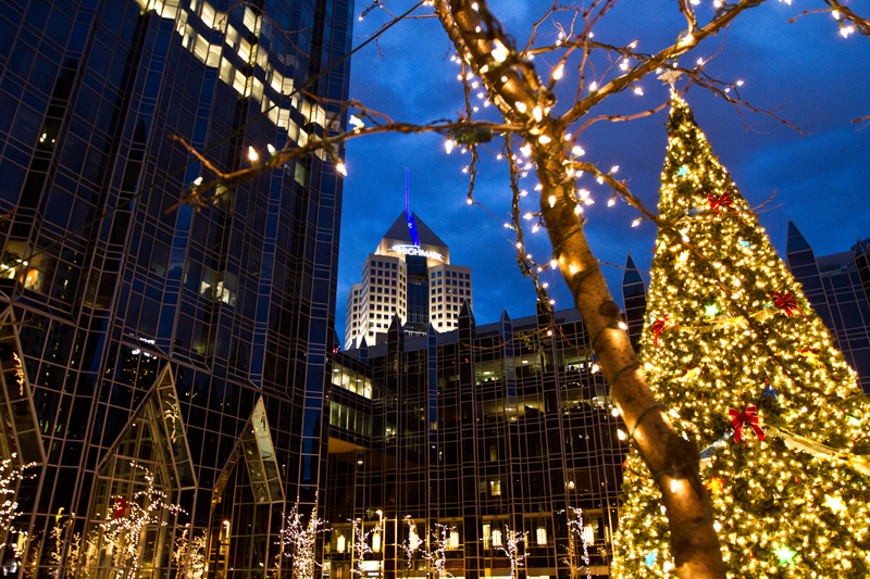 Dmitriy Babichenko Photography | Downtown Pittsburgh, Market Square