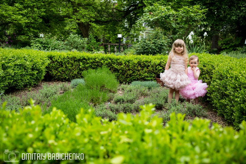 Daniella and Sophia at Mellon Park | Dmitriy Babichenko Photography